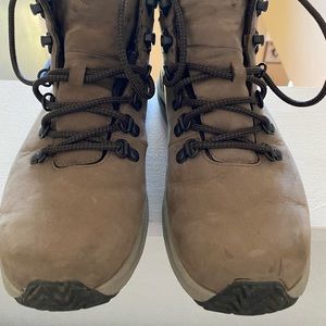 Women’s hiking boots